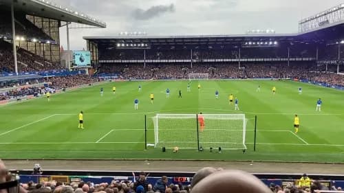 Everton Home Club