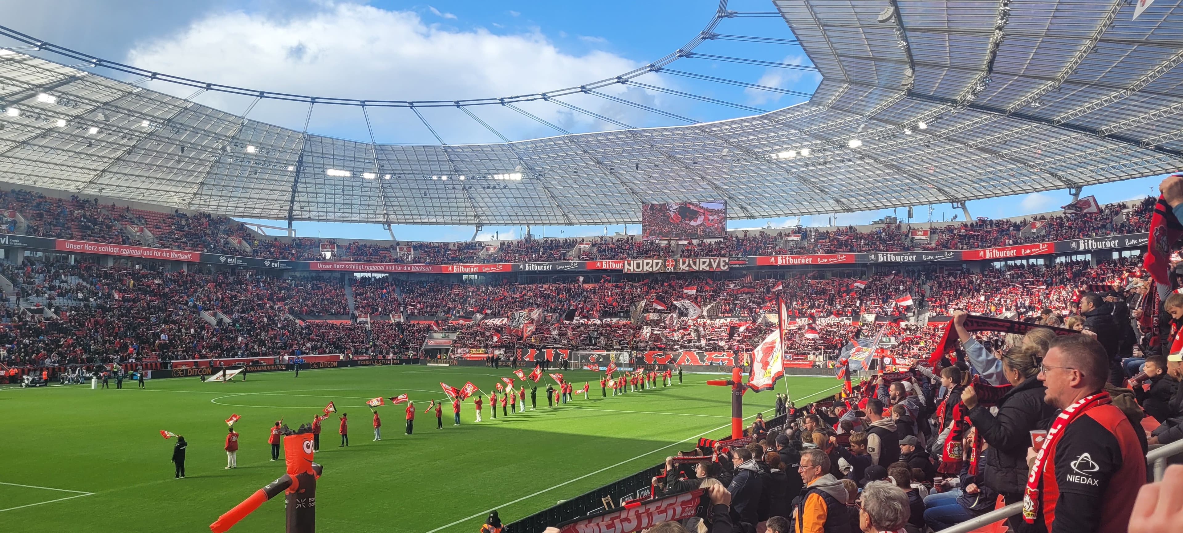 bayer leverkusen (2).jpg